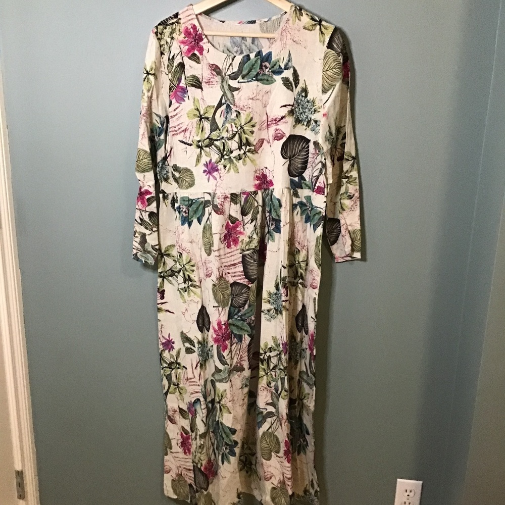 Oversized floral dress in Ivory. NWOT